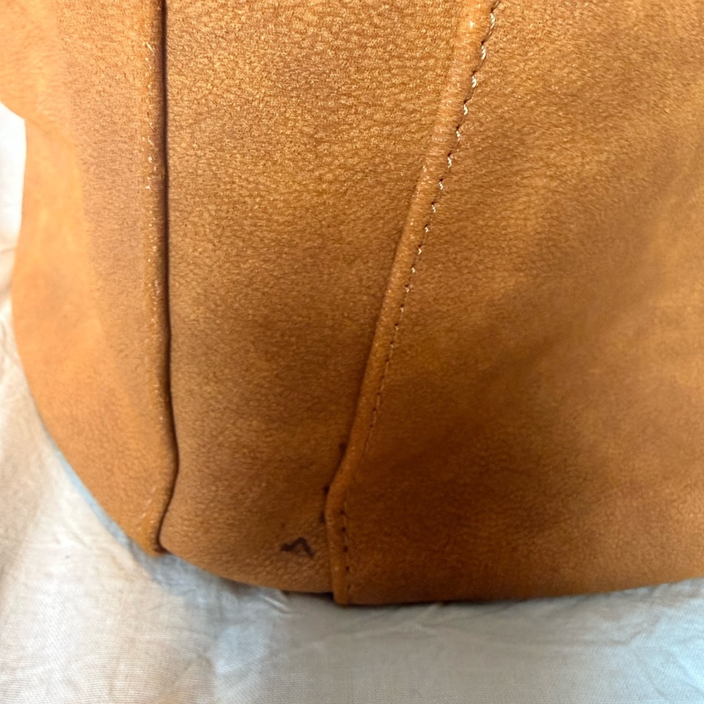 Elegant Tan Baby Bag - Picture 4 of 8